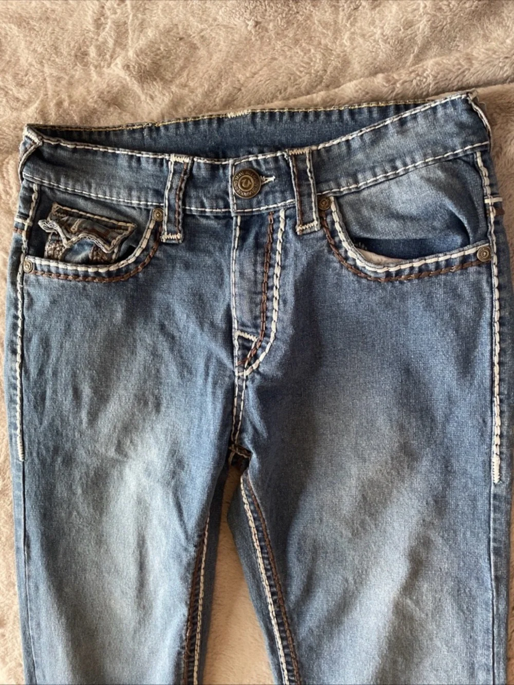 True Religion Embellished Back Pocket Jeans - Light Blue super Ricky t size 32